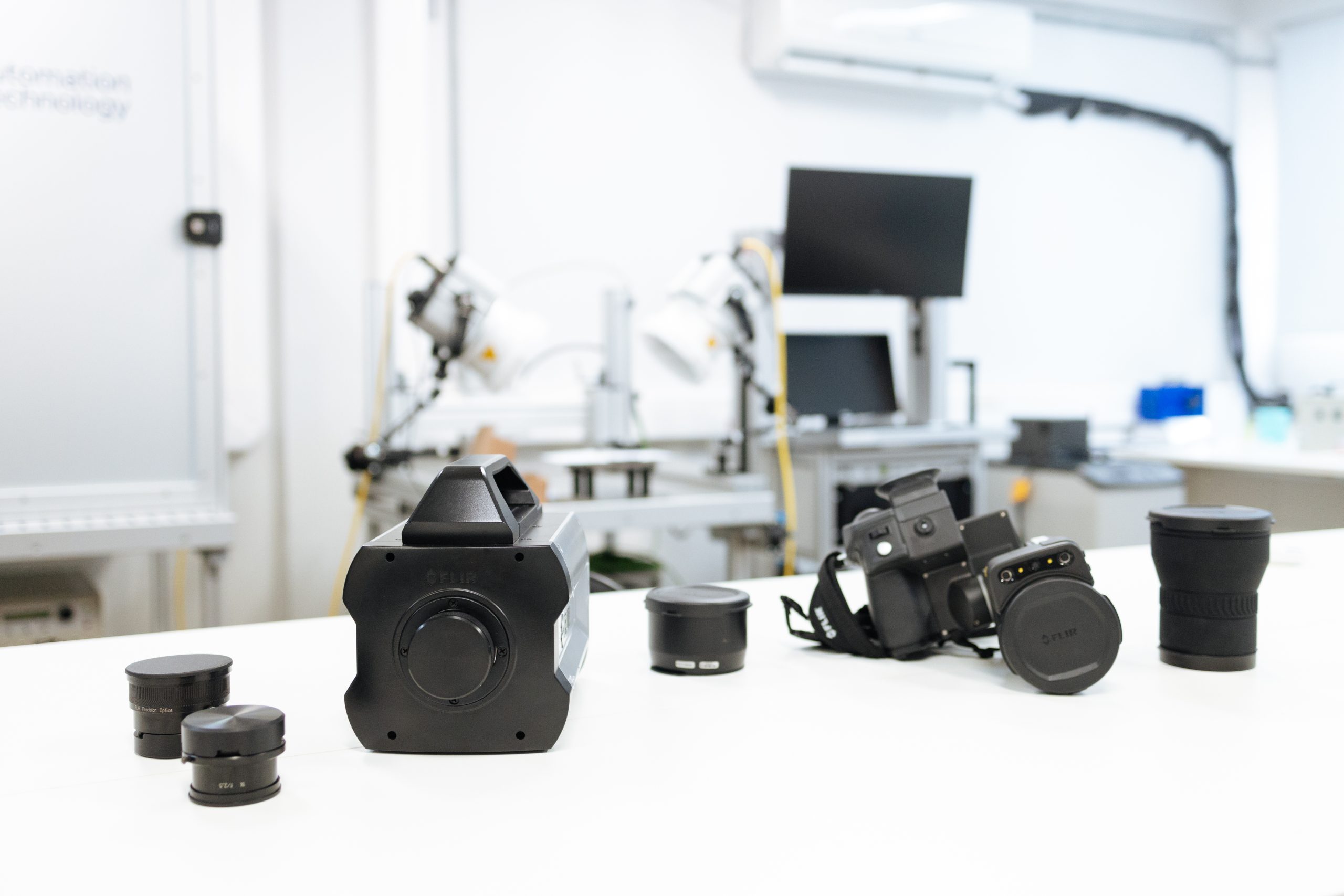 Imagem de destaque da página inicial do CEMTEC